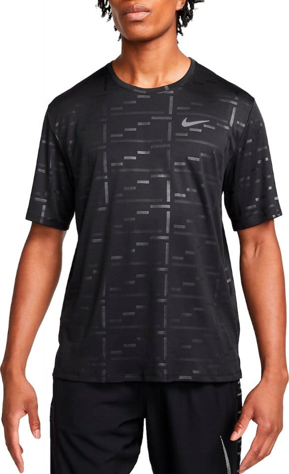 nike dri fit uv run division miler