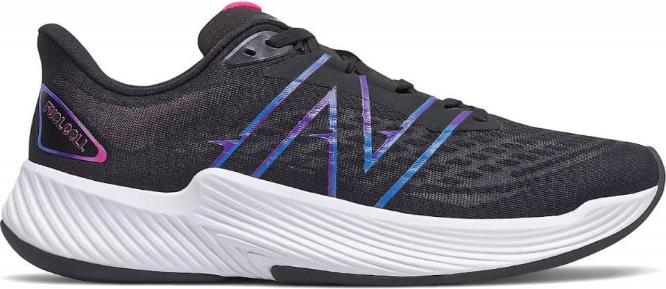 Running shoes New Balance FuelCell Prism v2