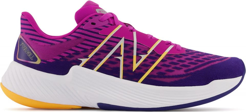 Running shoes New Balance FuelCell 